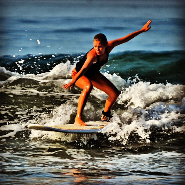 Image_Showing_Surfer_Theresa_Longo