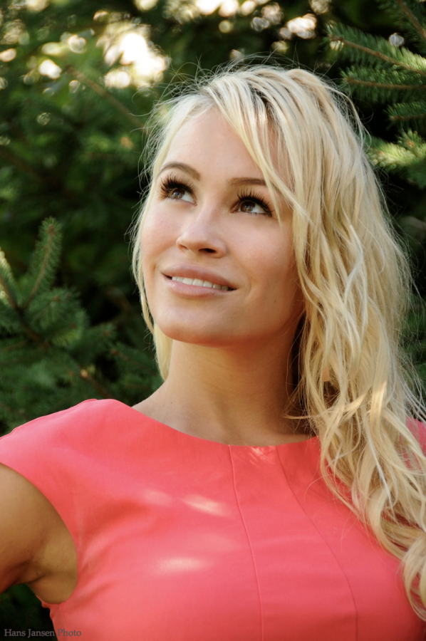 Canadian_Models_Theresa_Longo
